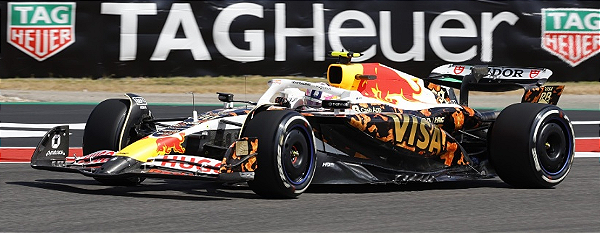 Fórmula 1 Racing Bulls VCARB 02 Visa Cash App Liam Lawson GP EUA 2025 1:64 Spark