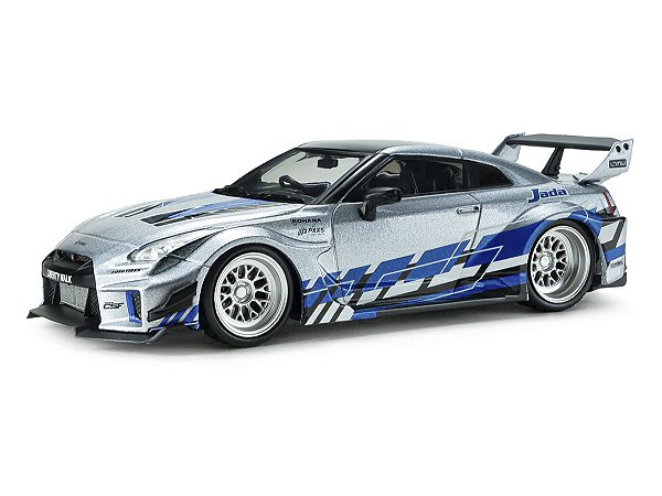 Nissan GT-R (R35) Liberty Walk Silhouette 2020 1:43 Solido Prata
