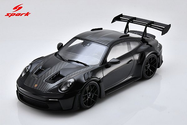Porsche 911 GT3 RS (992) Weissach Package 2023 1:18 Spark Preto