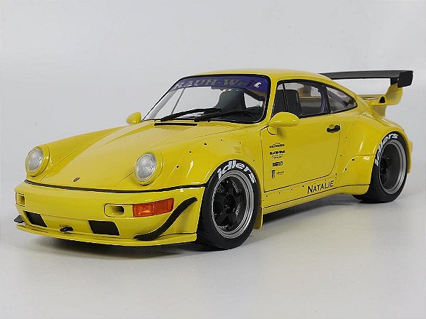RWB Bodykit Natali 2023 1:18 Solido Amarelo