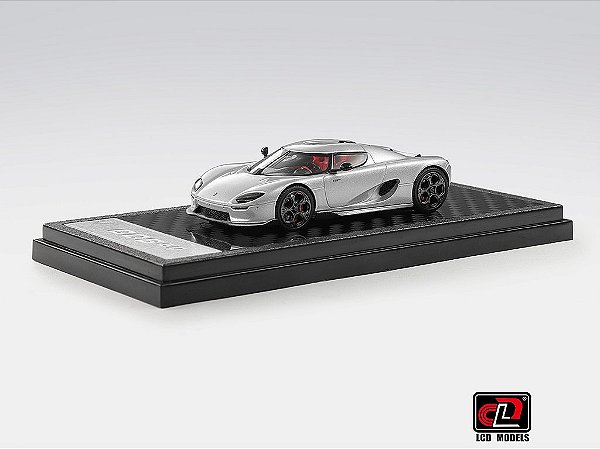 Koenigsegg CC850 1:64 LCD Models Prata
