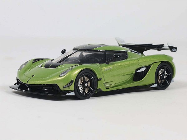 Koenigsegg Jesko 2022 1:43 Solido Verde