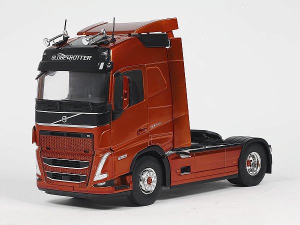 Volvo Trucks FH Globetrotter XL 2023 1:24 Solido Vermelho