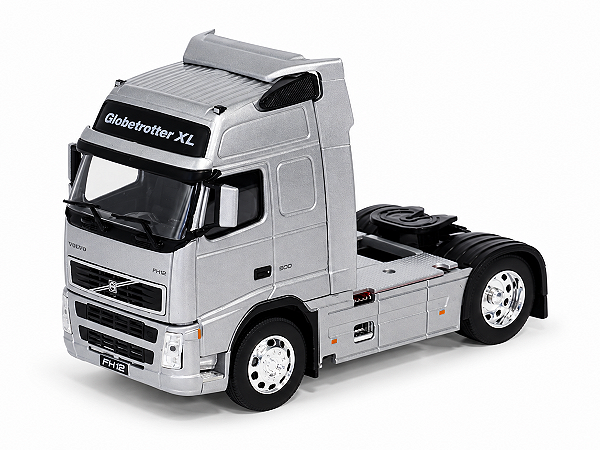 Volvo FH12 1:32 Welly Prata