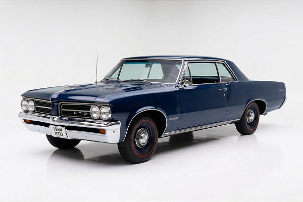 Pontiac GTO 1964 1:18 Sunstar Azul