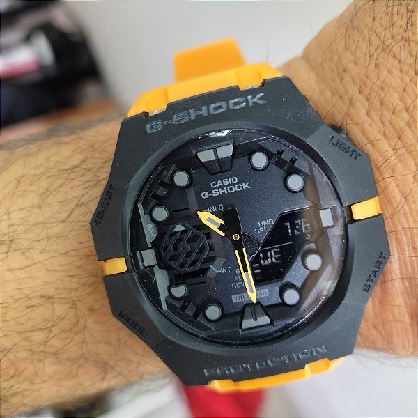 G-Shock BA B001 Preto com Amarelo 48MM A Prova D'água