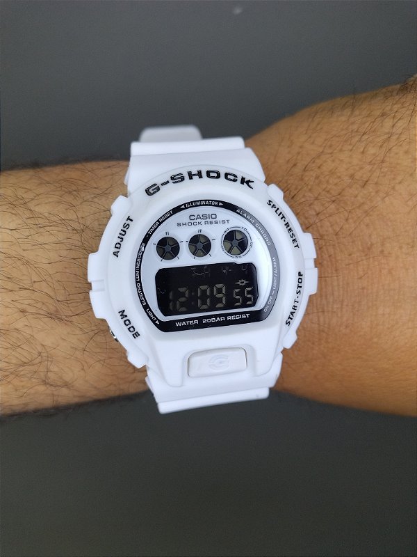 G-Shock DW-6900 Branco 46MM A Prova D'água