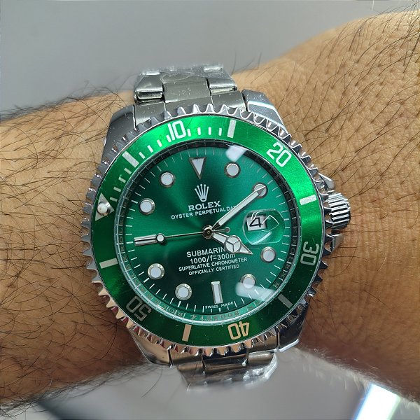 Rolex Submariner Em Aço Verde 46MM A Prova D'água