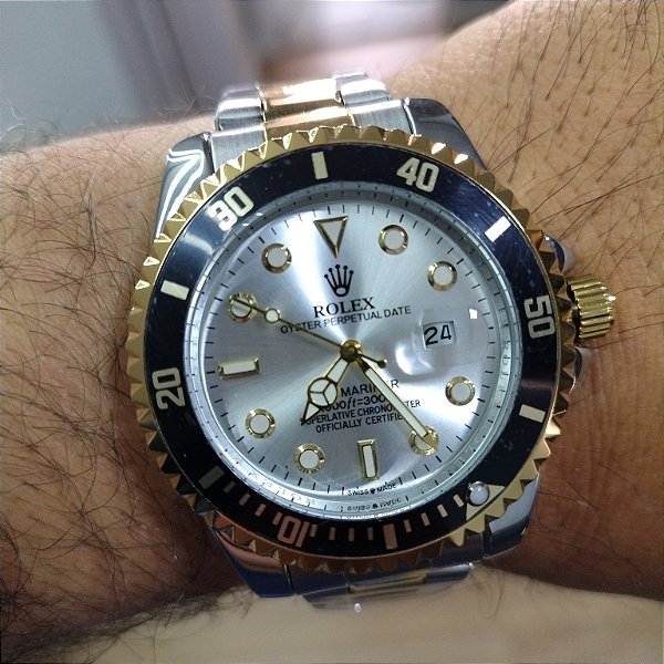 Rolex Submariner Em Aço Prateado com Dourado 46MM A Prova D'água