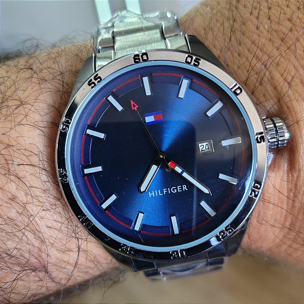 Tommy Prateado Em Aço 50MM A Prova D'água