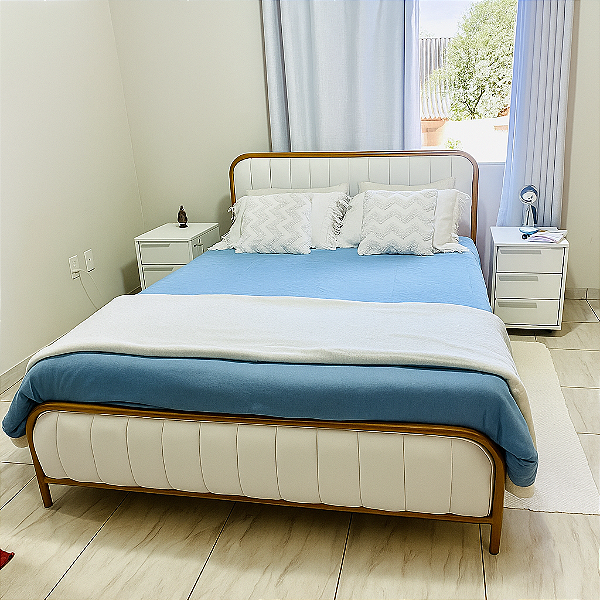Cama de Ferro com Cabeceira Estofada King 1,86x1,98