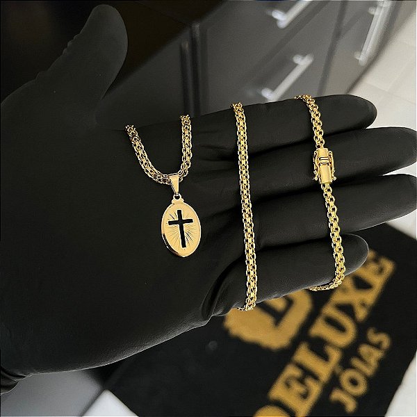 CORRENTE CADEADO DUPLO FECHO GAVETA COM MARCAÇÃO  750 (3mm - 70cm )+ PINGENTE MEDALHA  OVAL CRUZ VAZADA- BANHADO A OURO 18K