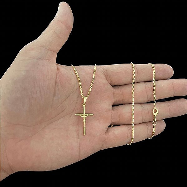CORRENTE  TIJOLINHO( 1.5MM- 70CM) + PINGENTE CRUCIFIXO P - BANHADO A OURO 18K.