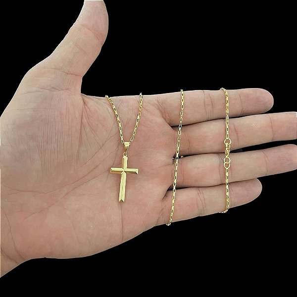 CORRENTE  TIJOLINHO( 1.5MM- 70CM)+ PINGENTE CRUZ DETALHADA - BANHADO A OURO 18K.