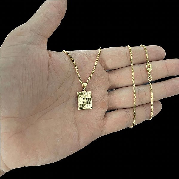 CORRENTE  TIJOLINHO( 1.5MM- 70CM) + PINGENTE PLAQUINHA CRUCIFIXO P- BANHADO A OURO 18K.