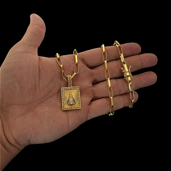CORRENTE CARTIE TIJOLINHO ( 70cm- 4mm) + PINGENTE PLACA NOSSA SENHORA CRAVEJADA M - BANHADO A OURO 18K