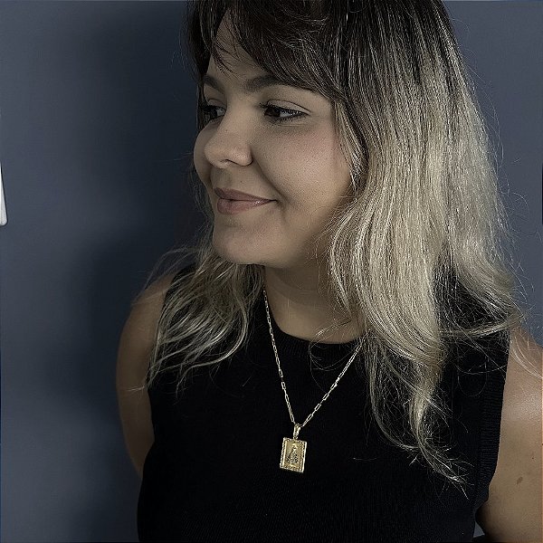 CORRENTE CARTIE ( 2mm 50cm FEM ) + PINGENTE PLACA NOSSA SENHORA CRAVEJADO EM ZIRCÔNIA PREMIUM - BANHADO A OURO 18K.