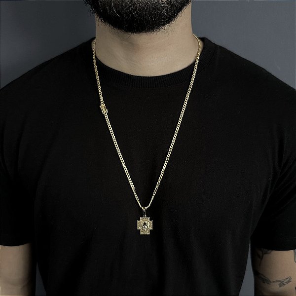 CORRENTE PITBULL (2MM- 70CM) + PINGENTE  CRUZ  COM LEÃO - FECHO COM MARCAÇÃO 750 - BANHADO A OURO 18K