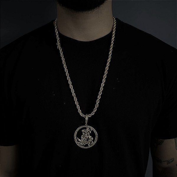 CORRENTE  BAIANA  FECHO CANHÃO ( 6mm - 60G )-  70cm + PINGENTE MEDALHA SÃO  JORGE CRAVEJADA - BANHADO A OURO 18k