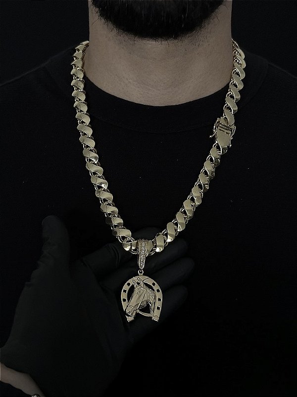 CORRENTE FRISO S DUPLA FACE ( 13mm- 70cm) + PINGENTE FERRADURA  DE CAVALO -  FECHO COM MARCAÇÃO 750 - BANHADO A OURO 18K