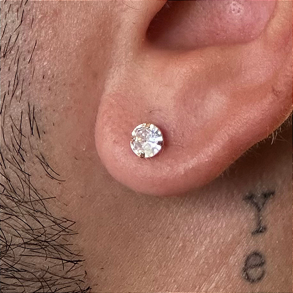 PAR DE BRINCOS PEDRA REDONDA ZIRCÔNIA  PREMIUM 10mm é - BANHADO A OURO 18K