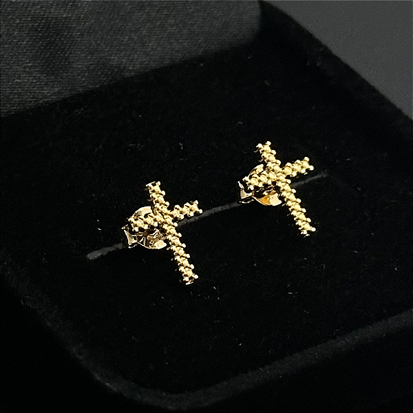 PAR DE BRINCO CRUZ SEGUNDO FURO MÉDIA  - BANHADO A OURO 18K