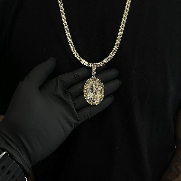 CORRENTE  LACRAIA FLAT  (6mm - 26G 70 cm) + PINGENTE  MEDALHA OVAL JESUS CRISTO  CRAVEJADO EM ZIRCÔNIA  PREMIUM - BANHO DE OURO 18k