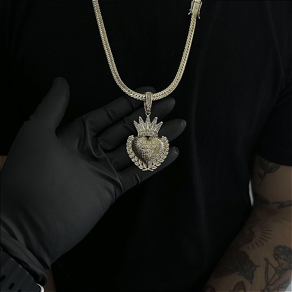 CORRENTE  LACRAIA FLAT  (6mm - 26G 70 cm) + PINGENTE  JESUS É O DONO DO LUGAR CORAÇÃO  COM COROA  CRAVEJADO EM ZIRCÔNIA  PREMIUM - BANHO DE OURO 18k