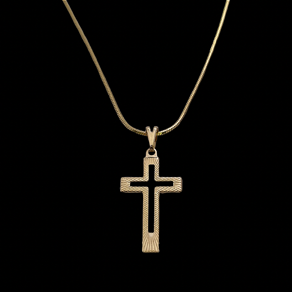 PINGENTE  CRUZ DETALHADA VAZADA  2g-( 3x2cm P ) - BANHO DE OURO 18k