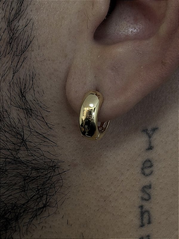 PAR DE BRINCO ARGOLA MACIÇA 15x5mm G - BANHADO A OURO 18K