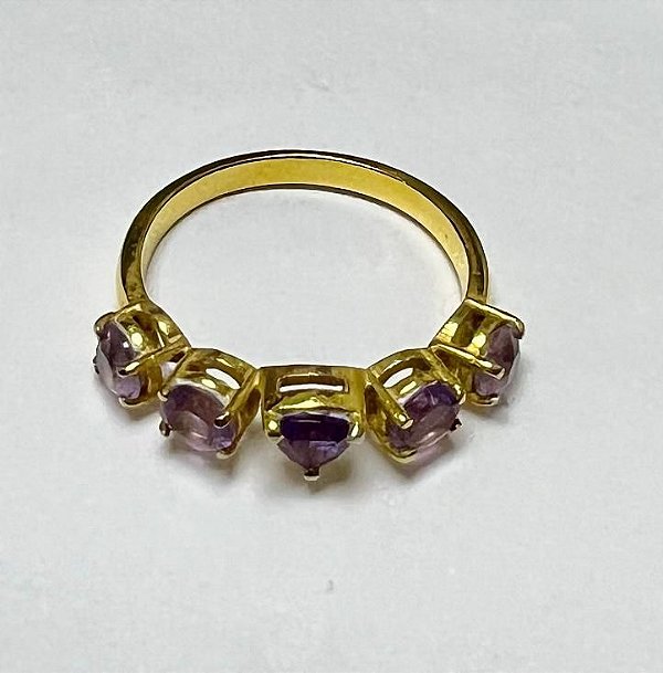 ANEL 5 PEDRAS DE AMETISTA PRATA 950 COM BANHO DE OURO