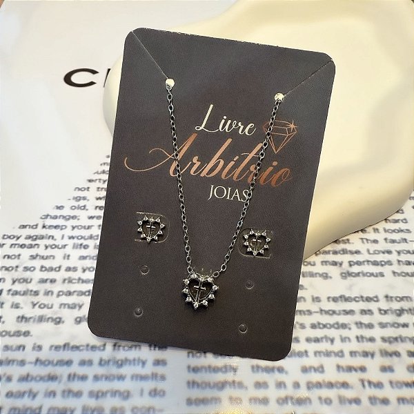 CONJUNTO BRINCO COLAR TERÇO CRAVEJADO