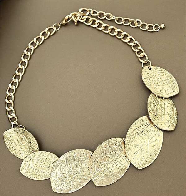 COLAR MAX FOLHAS BIJUTERIA FINA