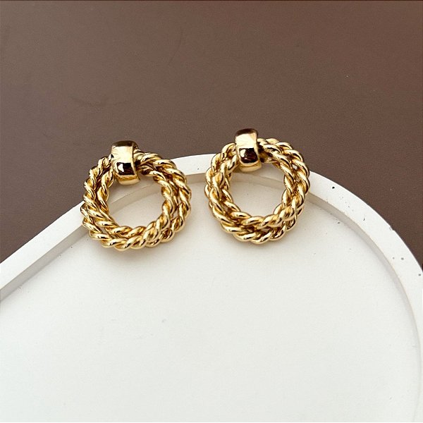 BRINCO CORRENTE NÓ DOURADO