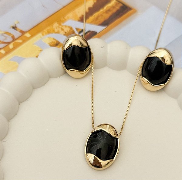 CONJUNTO BRINCO E COLAR BLACK OLINDA