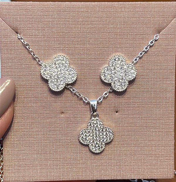 CONJUNTO TREVO CRAVEJADO PRATA