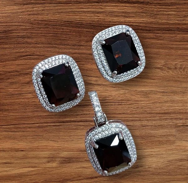 Conjunto Pingente Riviera e Brinco Marrom