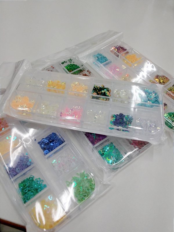 KIT DE DECORAÇÕES COM 12 UND- MODELO SORTIDO