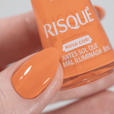 ESMALTE RISQUE ANTES SOL QUE MAL ILUMINADA