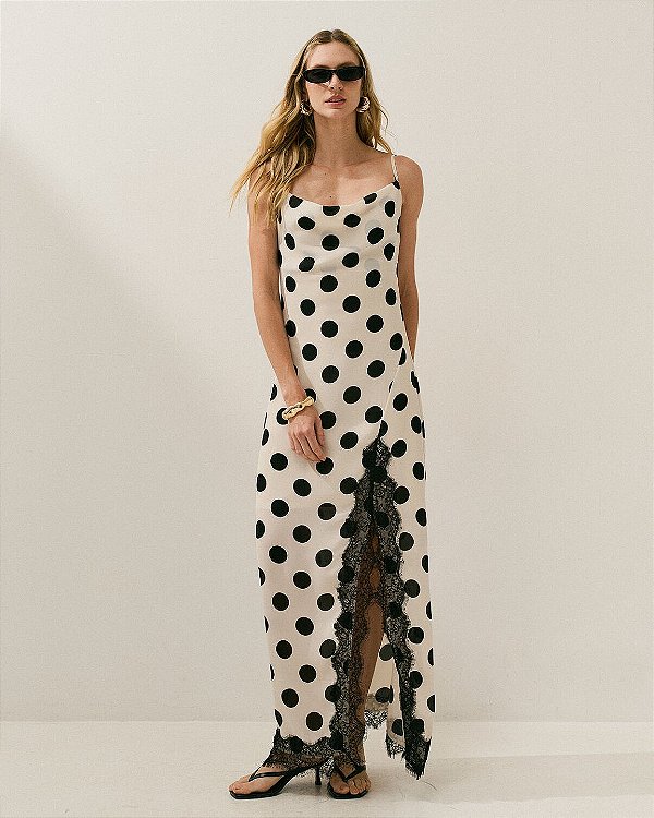 Vestido com decote degagê
