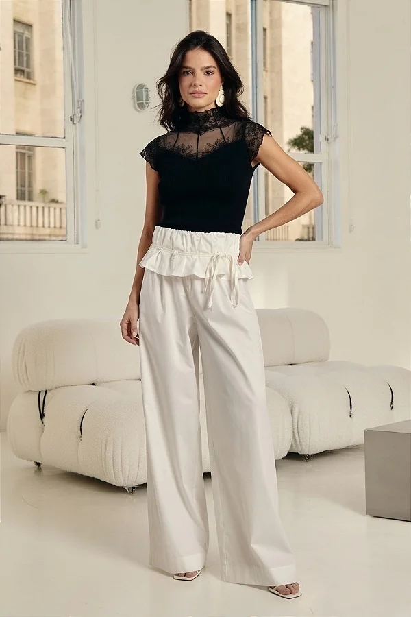 BLUSA MALHA DE TRICOT DETALHE RENDA