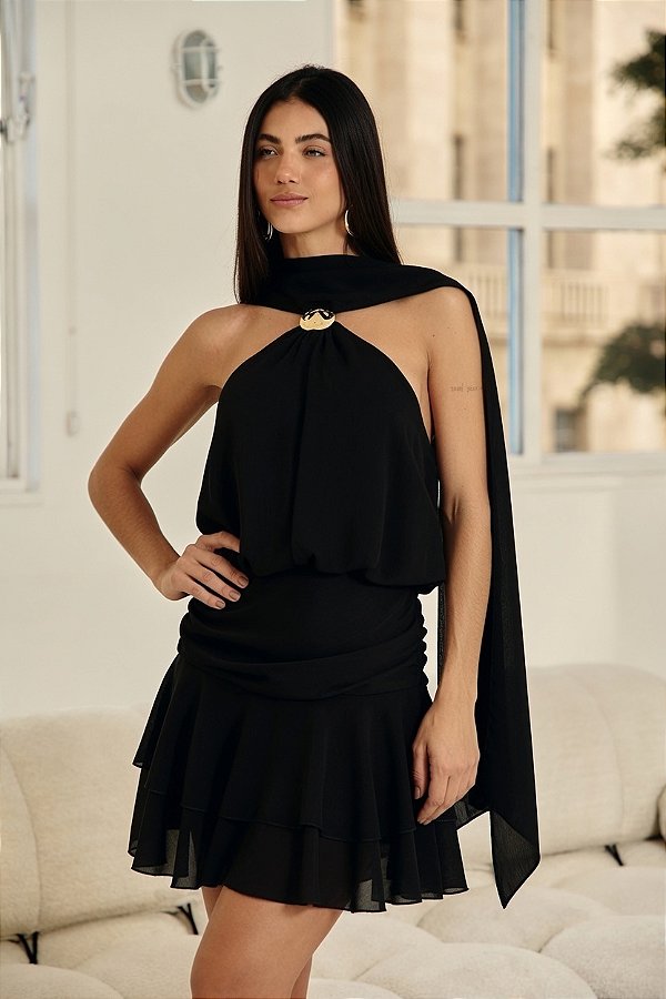 VESTIDO CHIFFON BABADO C/ PASSANTE METALICO FRONTAL