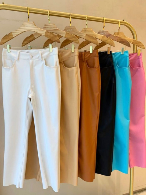 Calça Couro Ecológico