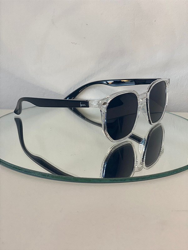 Óculos de Sol Modelo Roma Transparente Com Preto