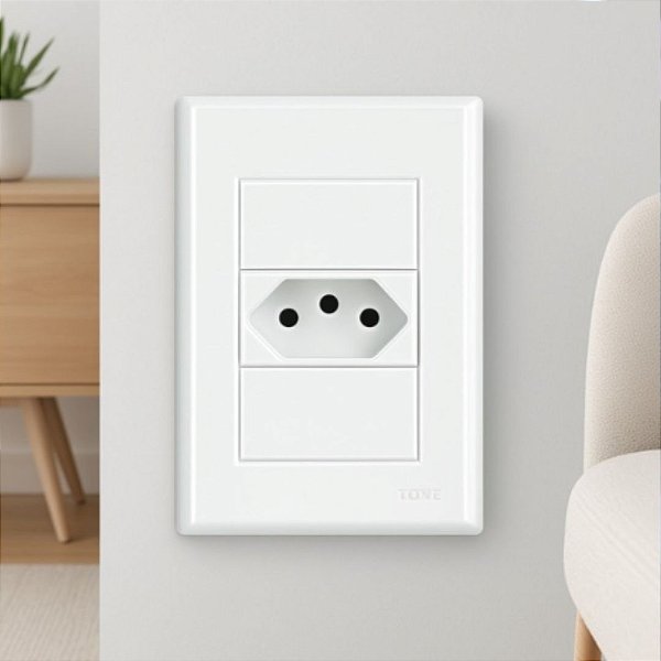 Tomada Simples 4x2 10A Completa Linha Evidence Branco Fame Moderna