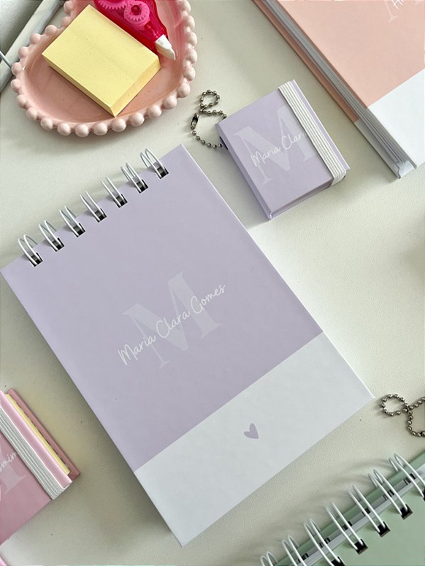 Bloco de Notas A6 Reposicionável e Chaveiro Post it Com Nome -  Doce Encanto Lilás