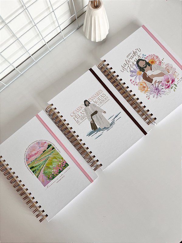 Planner Devocional Reposicionável: Opções de Capas
