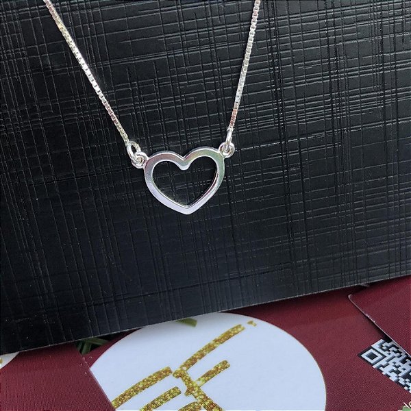 Colar Veneziana com Pingente Coração Vazado.