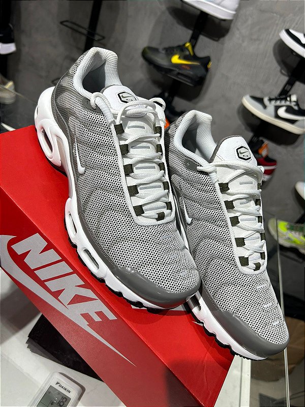 NIKE TN PLUS PHOTON DUST