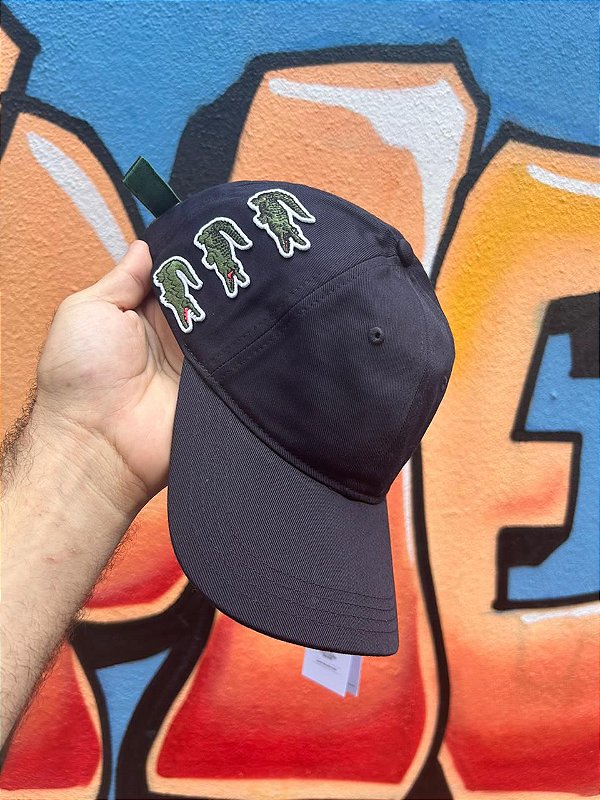 BONÉ LACOSTE PATCH PRETO